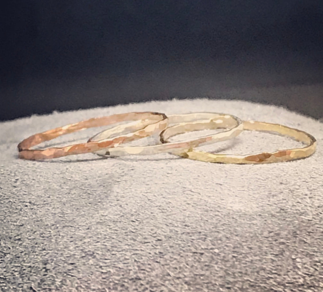 Thin hammered stackable rings