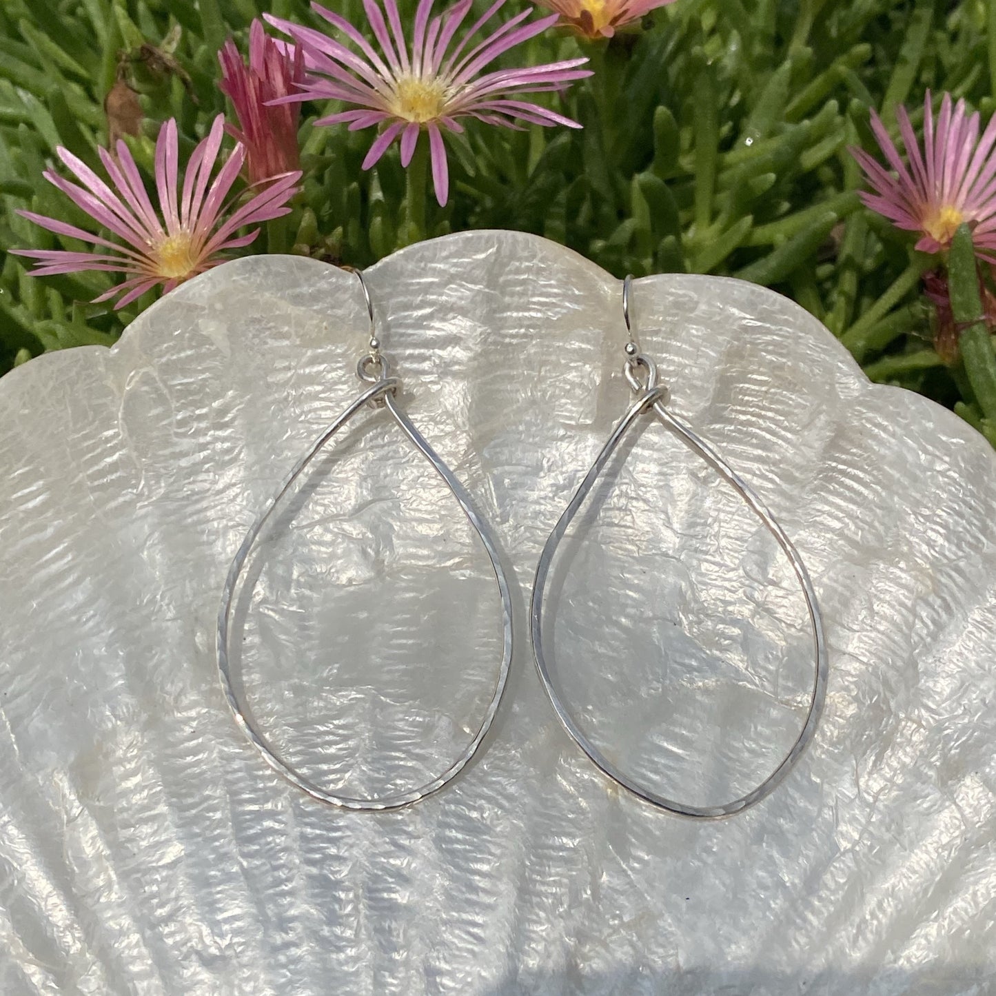Tear drop earrings, dainty tear drop wire earrings