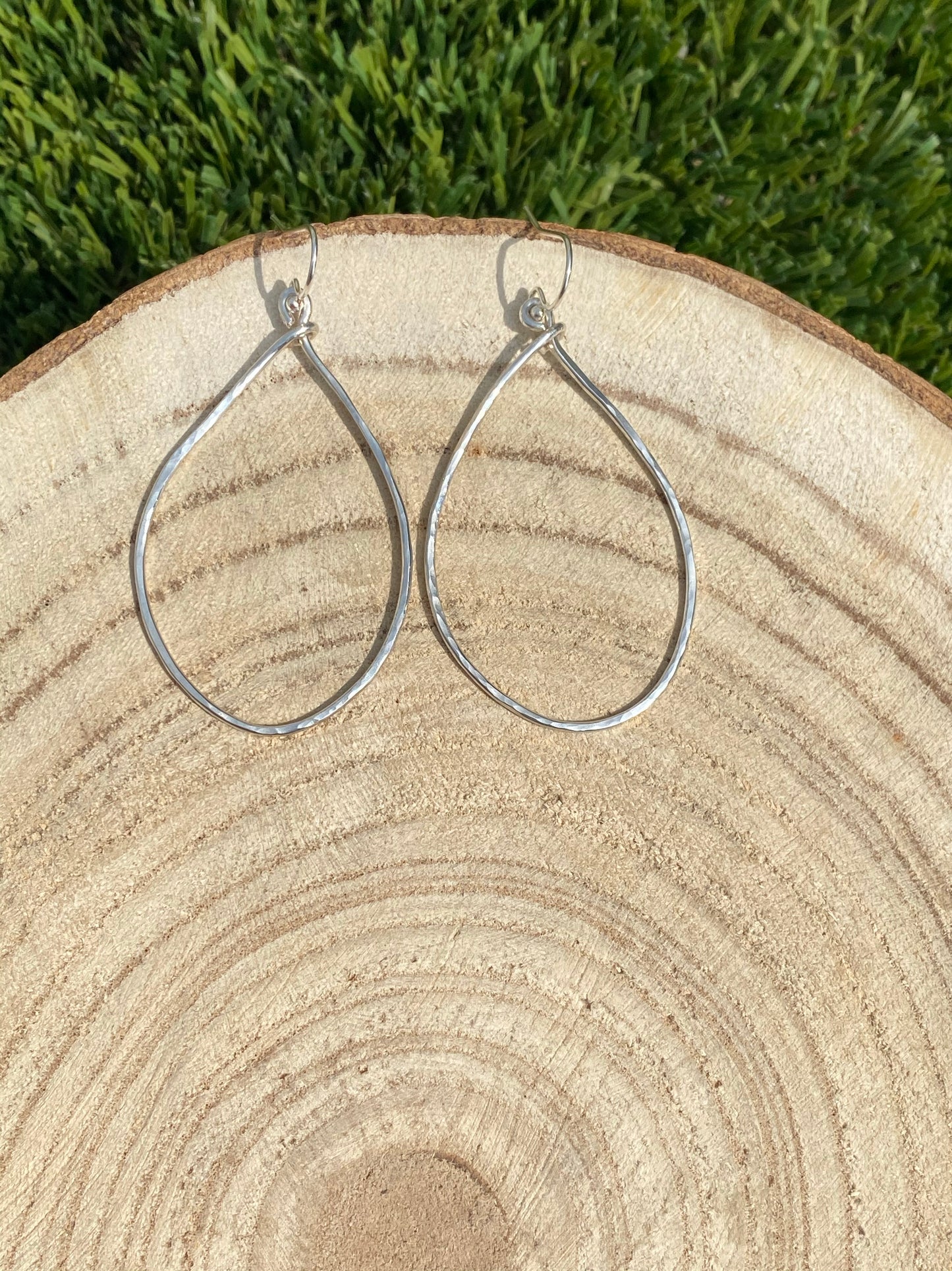 Tear drop earrings, dainty tear drop wire earrings